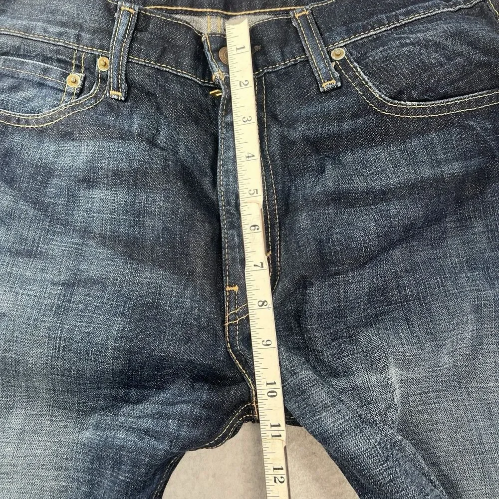 Levi’s 513 Blue Denim Cotton Blend Jeans  Tag Says 33x30 actual 33x29 Men